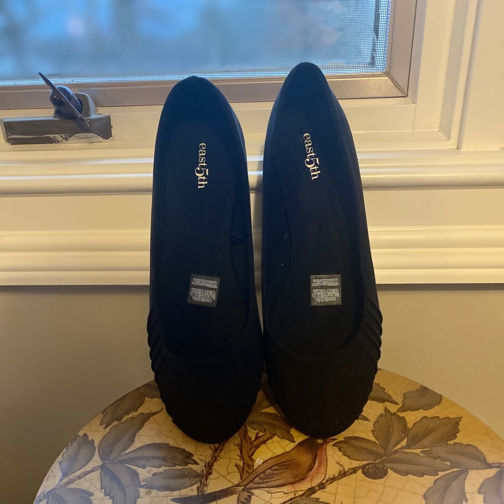 Black flats